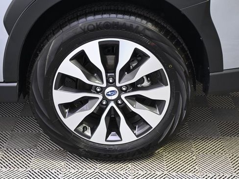 Certified 2025 Subaru Outback Limited w/ Tech Package 3 image 20