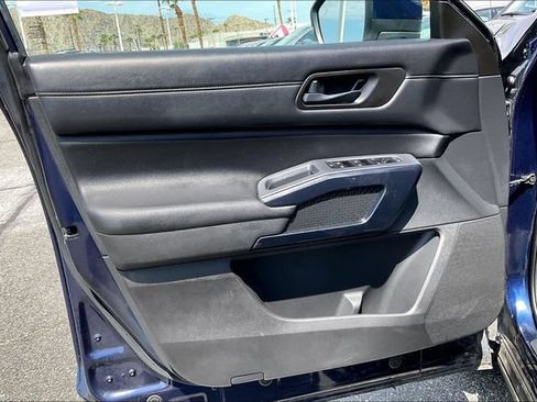 Certified 2025 Nissan Pathfinder SV AWD/4WD image 22