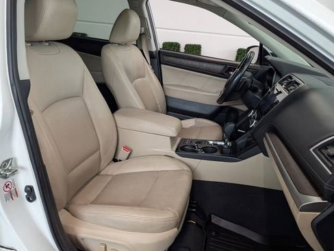 Used 2018 Subaru Outback 2.5i Limited image 14