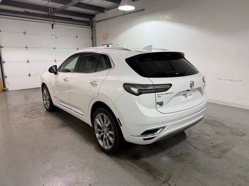 Certified 2022 Buick Envision Avenir w/ Technology Package II image 4