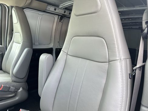 New 2026 GMC Savana 2500 Extended RWD image 11