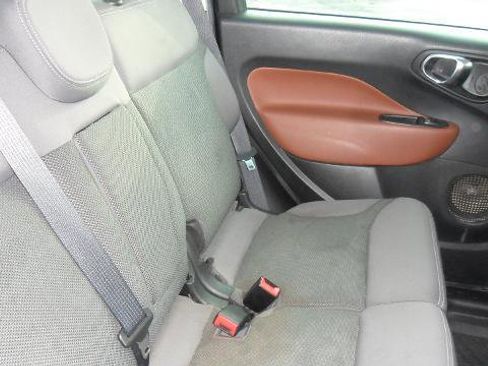 Used 2014 FIAT 500L Trekking w/ Popular Equipment Group image 12