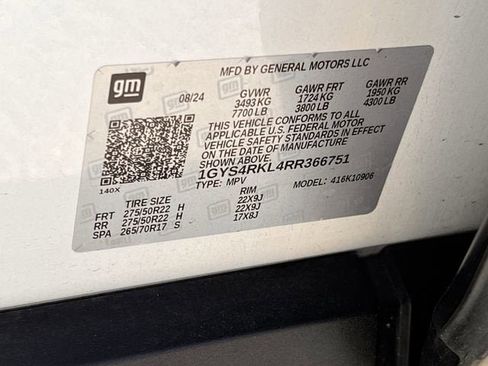 Certified 2024 Cadillac Escalade ESV Sport Platinum w/ Heavy-Duty Trailer Package image 35