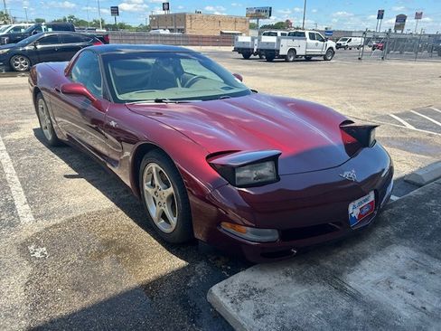 Used 2003 Chevrolet Corvette Coupe w/ Preferred Equipment Group RWD image 6