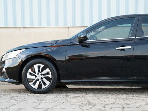 Used 2019 Nissan Altima 2.5 S FWD image 6