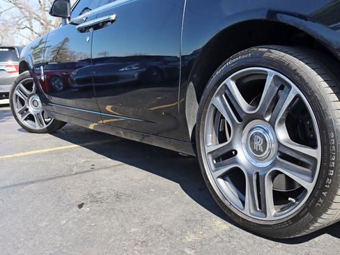 Used 2015 Rolls-Royce Ghost RWD image 16