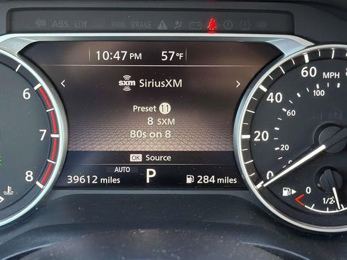 Used 2022 Nissan Rogue SV AWD/4WD image 12