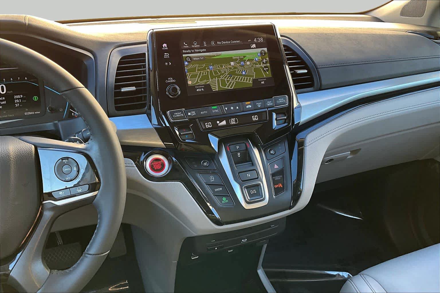 Used 2024 Honda Odyssey Touring image 7