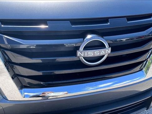 Used 2022 Nissan Pathfinder SV FWD image 31