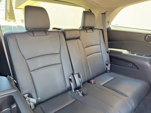 Used 2021 Honda Pilot Touring image 42