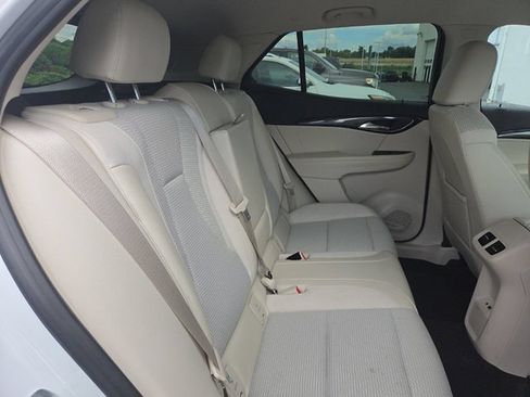 Used 2022 Buick Envision Preferred FWD image 16