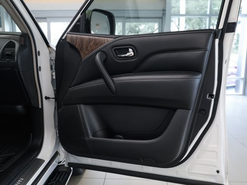 Used 2022 INFINITI QX80 Premium Select w/ Cargo Package AWD/4WD image 12