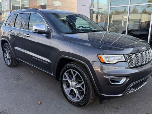 Used 2019 Jeep Grand Cherokee Overland image 9