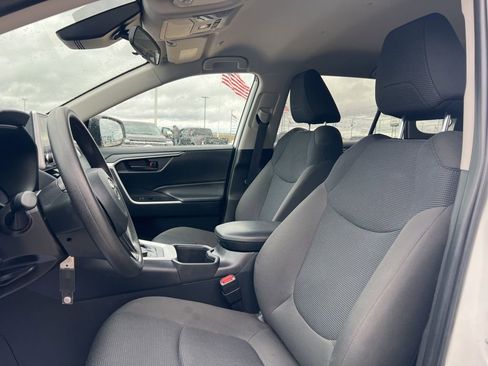 Used 2025 Toyota RAV4 LE image 19