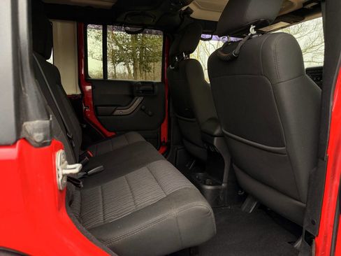 Used 2011 Jeep Wrangler Unlimited Sport w/ Dual Top Group image 14