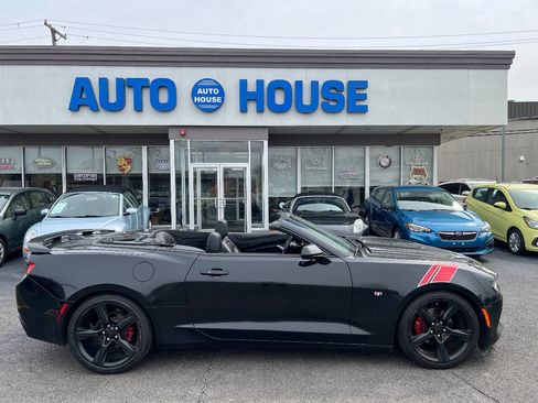 Used 2018 Chevrolet Camaro LT image 11