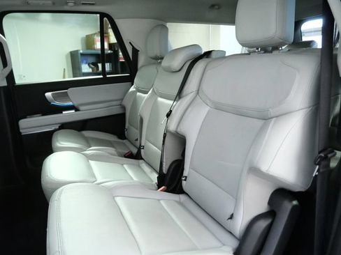 Certified 2025 Ford Expedition Max Platinum AWD/4WD image 14