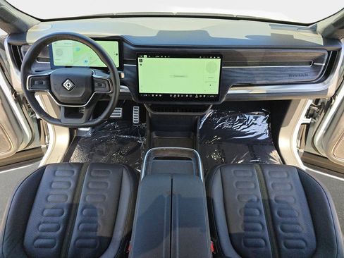 Used 2023 Rivian R1S Adventure Dual AWD/4WD image 10
