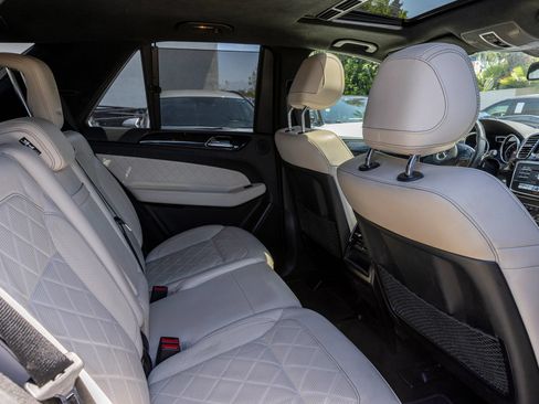 Used 2018 Mercedes-Benz GLE 350 image 35