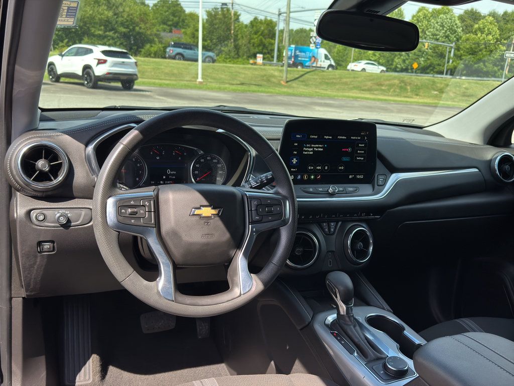 Used 2023 Chevrolet Blazer LT w/ Convenience Package AWD/4WD image 9