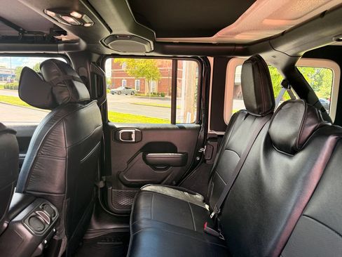 Used 2022 Jeep Wrangler Unlimited Sport AWD/4WD image 25