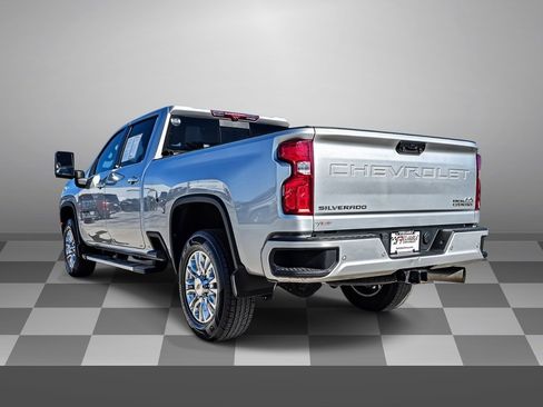 Used 2023 Chevrolet Silverado 3500 High Country w/ Technology Package image 4