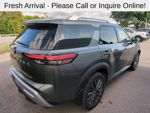Used 2023 Nissan Pathfinder SL w/ SL Premium Package AWD/4WD image 4