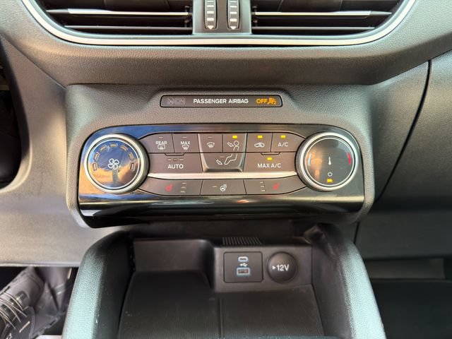 Used 2022 Ford Escape SE w/ Cold Weather Package AWD/4WD image 28