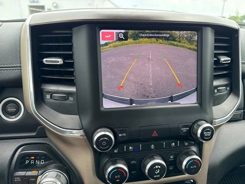 Used 2022 RAM 1500 Laramie AWD/4WD image 15