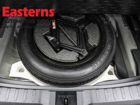 Used 2022 Toyota RAV4 LE image 22