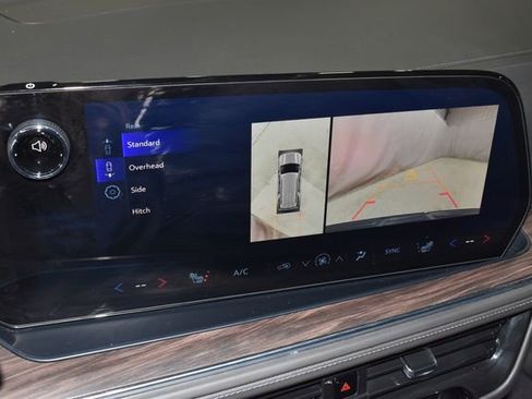 Used 2025 Chevrolet Tahoe Z71 image 15