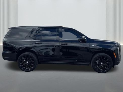 Used 2026 Cadillac Escalade Sport w/ LPO, ONYX Package image 4