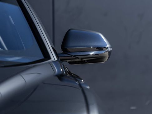 Used 2026 Lamborghini Urus SE AWD/4WD image 19