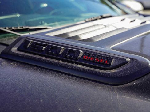 Used 2021 RAM 1500 Limited w/ Night Edition image 15