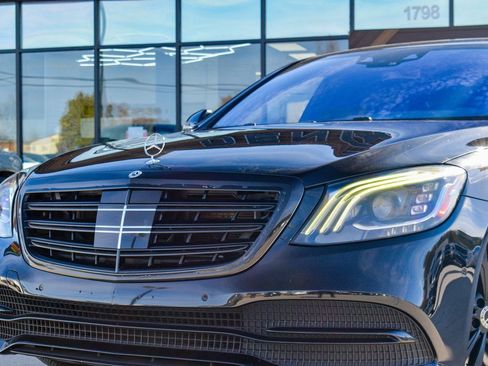 Used 2020 Mercedes-Benz S 560 4MATIC Sedan w/ Premium Package image 2
