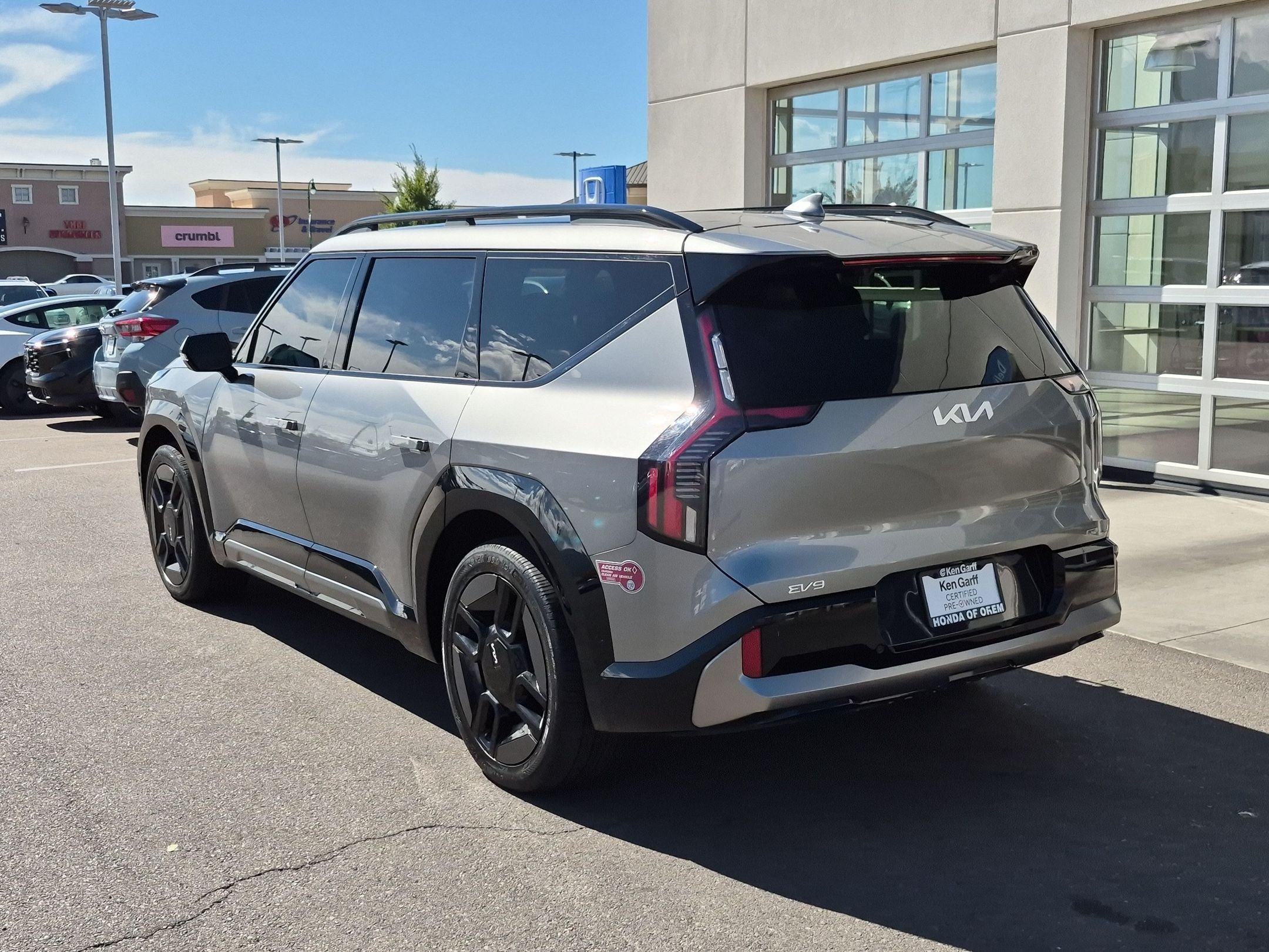 Used 2024 Kia EV9 GT-Line AWD/4WD image 9