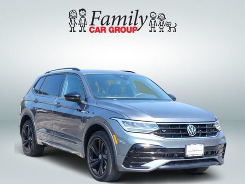 Used 2023 Volkswagen Tiguan SE R-Line FWD image 2