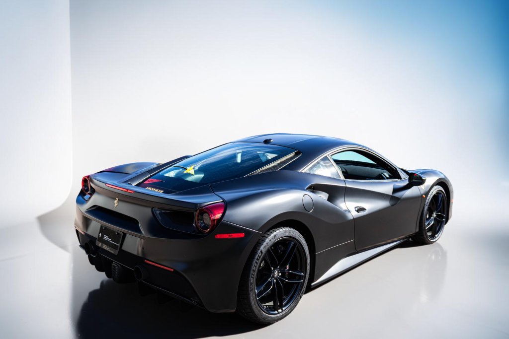 Certified 2018 Ferrari 488 GTB RWD image 2