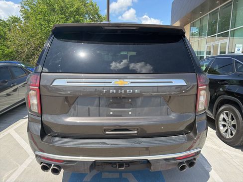Used 2021 Chevrolet Tahoe High Country w/ Premium Package image 5