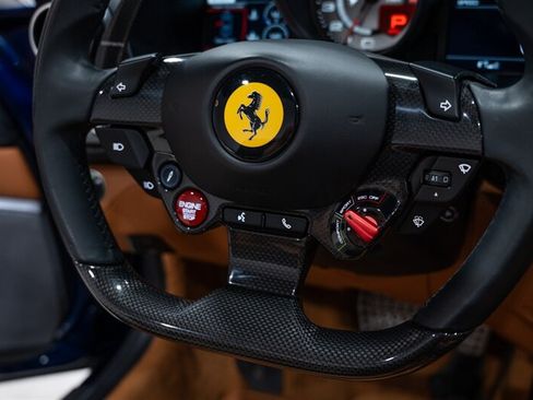 Used 2020 Ferrari Portofino RWD image 47