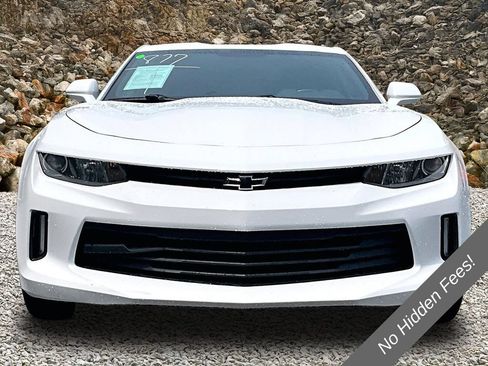 Used 2017 Chevrolet Camaro LT w/ Technology Package RWD image 3
