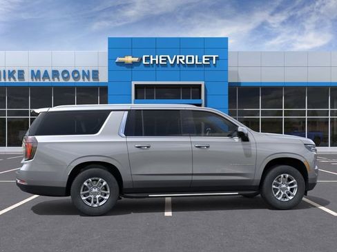New 2026 Chevrolet Suburban LS RWD image 5
