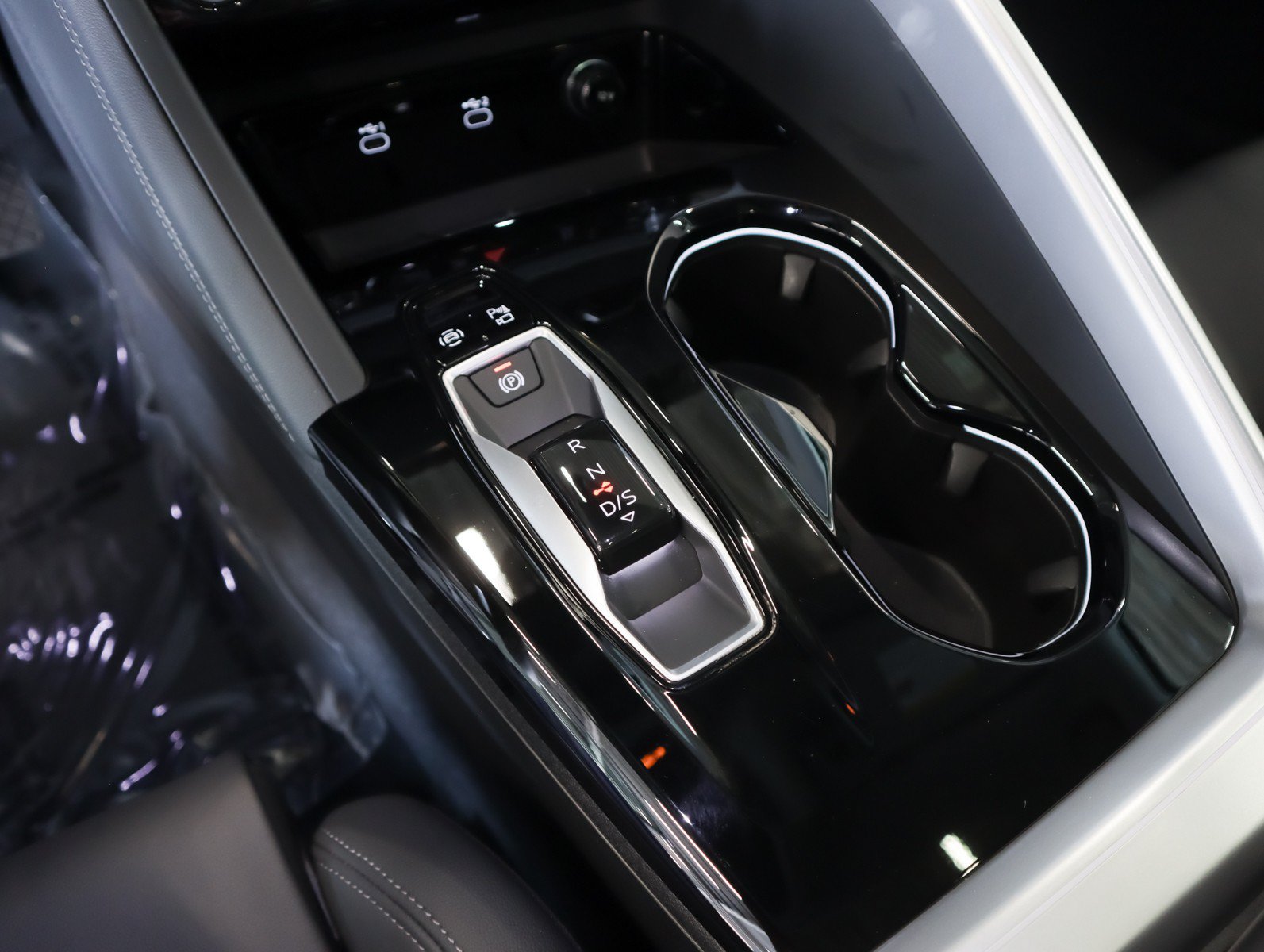 Certified 2025 Audi Q5 Premium w/ Premium Plus AWD/4WD image 22