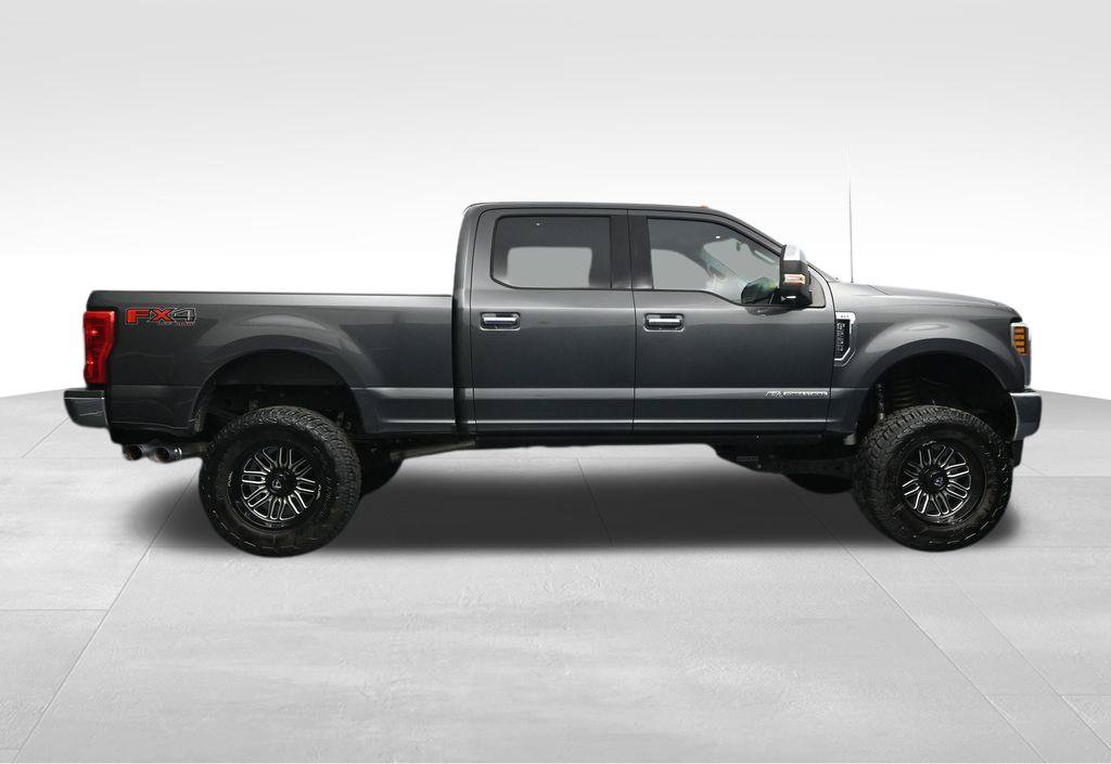 Used 2018 Ford F250 XLT w/ XLT Premium Package AWD/4WD image 6