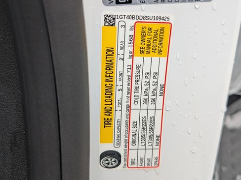 Used 2025 GMC Hummer EV 2X w/ LPO, Sport Package AWD/4WD image 41