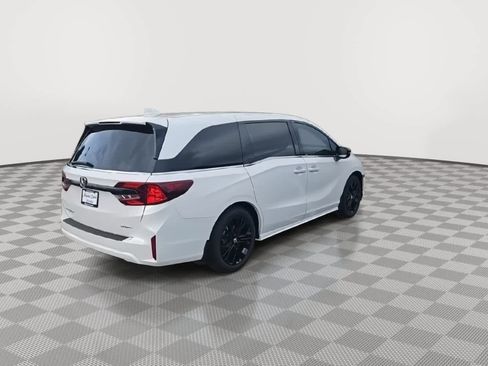 Certified 2025 Honda Odyssey Sport-L image 8