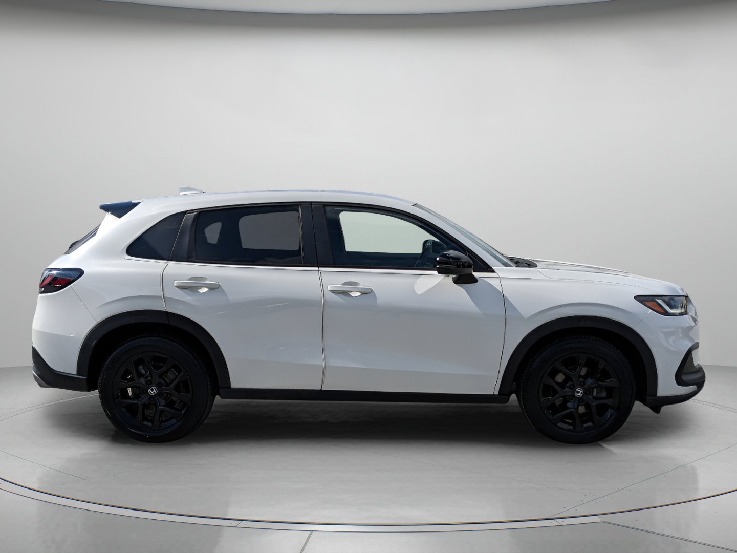 Used 2024 Honda HR-V Sport image 9