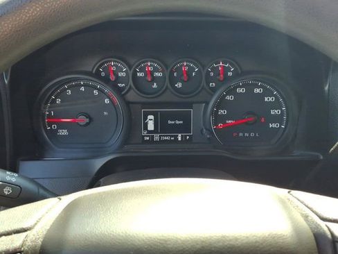 Used 2020 Chevrolet Silverado 1500 Custom w/ Custom Value Package AWD/4WD image 20