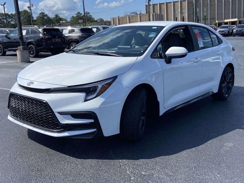 New 2026 Toyota Corolla SE FWD image 7