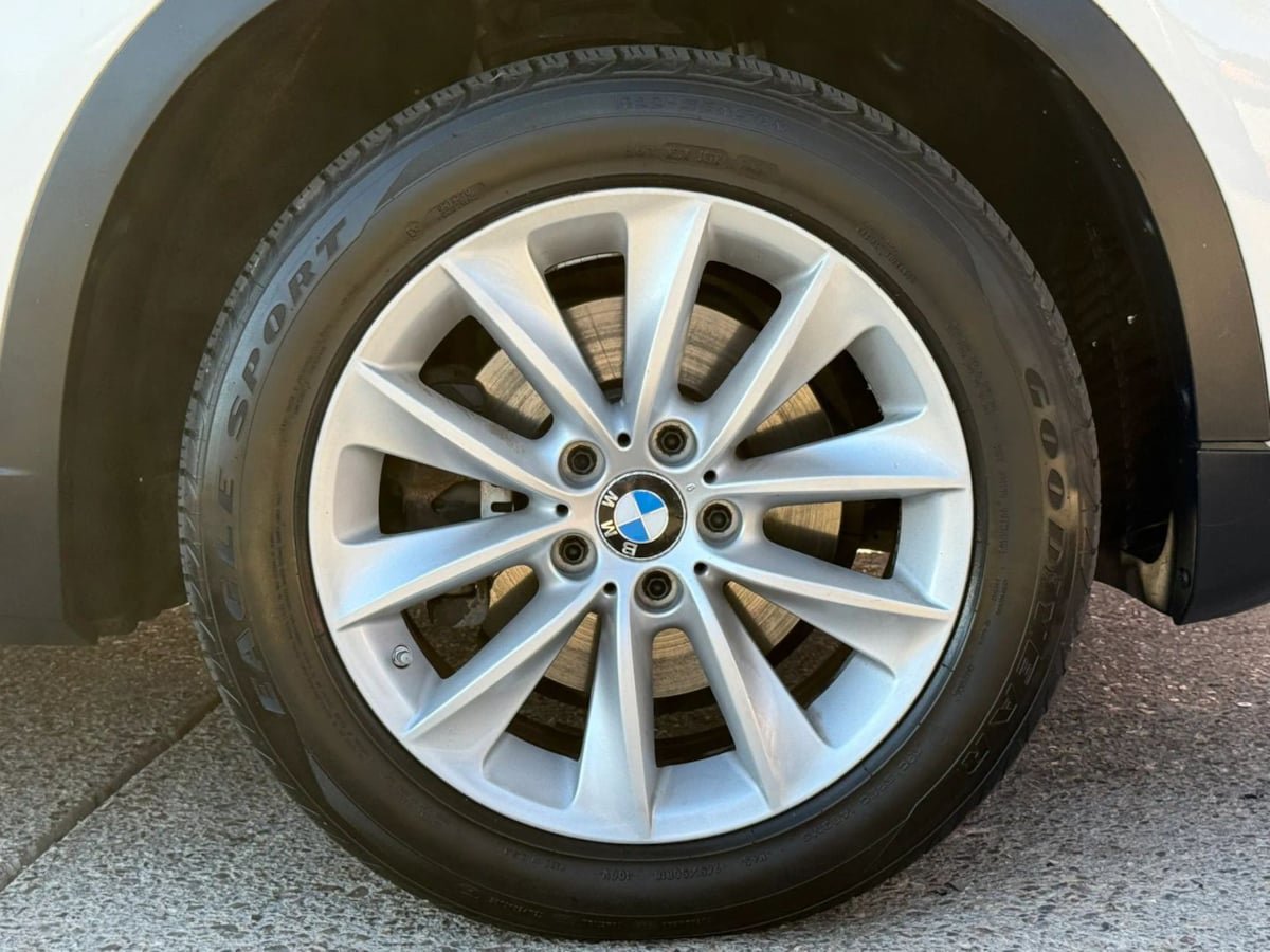 Used 2017 BMW X3 xDrive28i AWD/4WD image 26